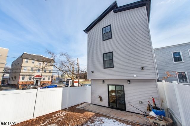 227 21St St, Irvington Twp., NJ 07111