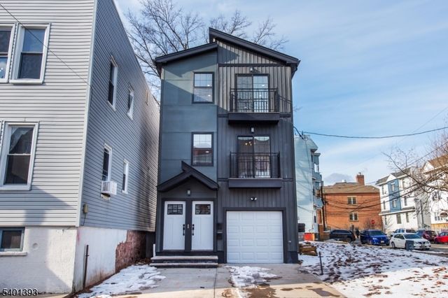 227 21St St, Irvington Twp., NJ 07111