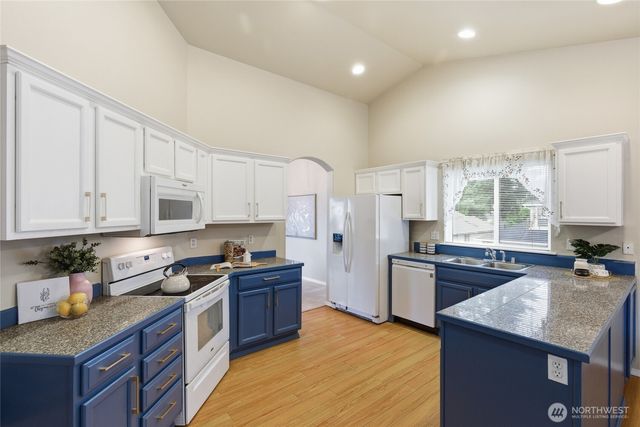 14320 55th Avenue W, Edmonds, WA 98026