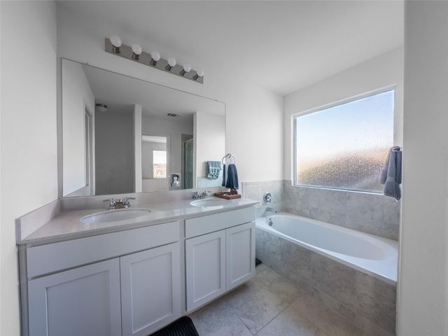 313 Majestic Cedar DR, Liberty Hill, TX 78642