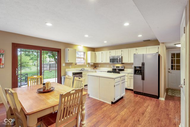 8304 Portside Drive, Avon, IN 46123