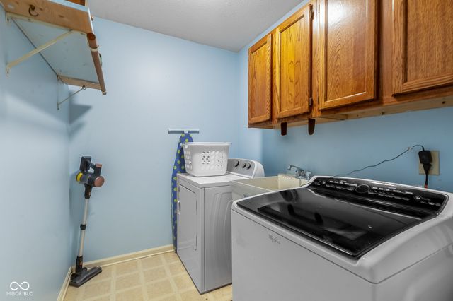 8304 Portside Drive, Avon, IN 46123