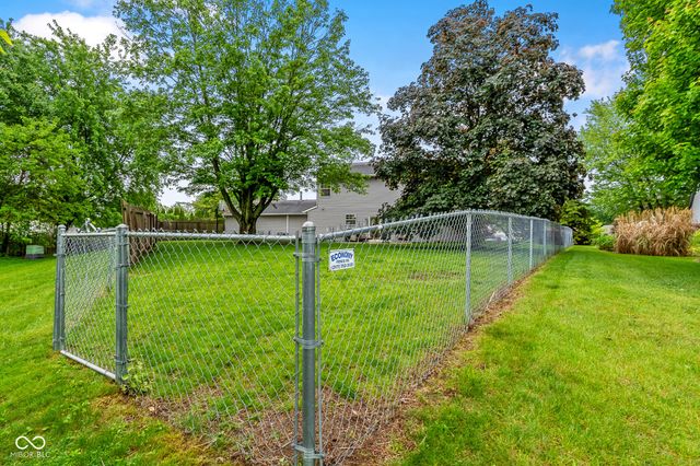8304 Portside Drive, Avon, IN 46123