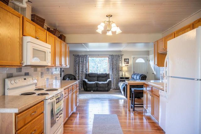 857 Kings Way, Nekoosa, WI 54457