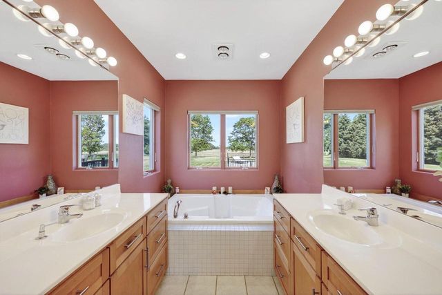 782 Center Road, Stoughton, WI 53589