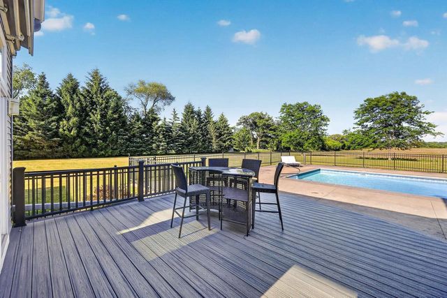 782 Center Road, Stoughton, WI 53589