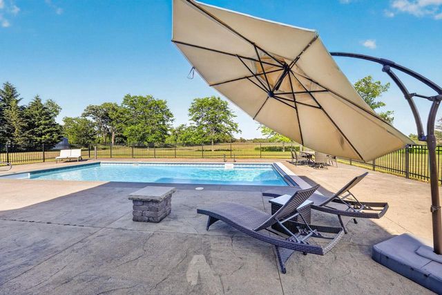 782 Center Road, Stoughton, WI 53589