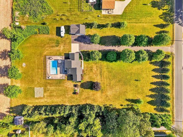 782 Center Road, Stoughton, WI 53589