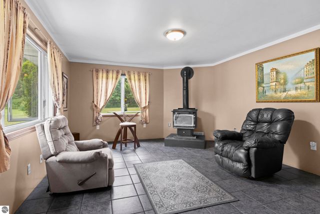 16966 Maple Drive, Leroy, MI 49655