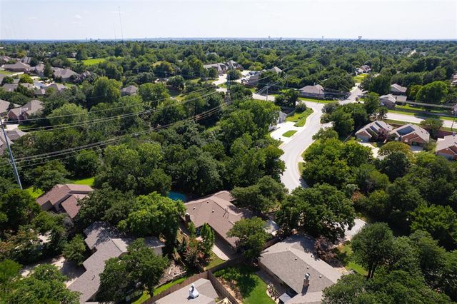 1600 Ridgecrest Road, Edmond, OK 73013