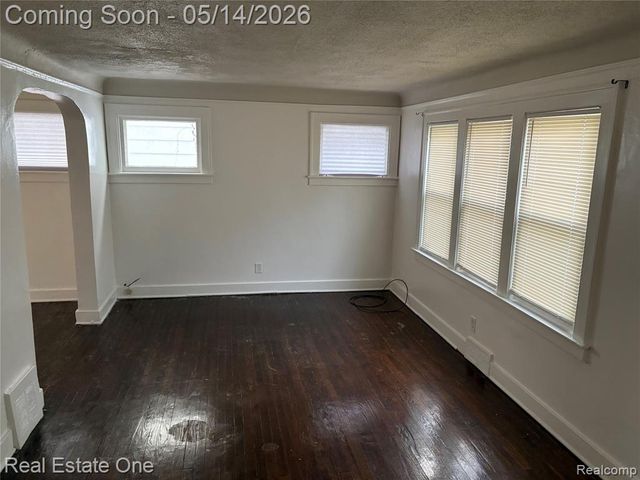 19657 Gallagher Street, Detroit, MI 48234