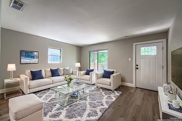 323 Humboldt Street, San Antonio, TX 78211