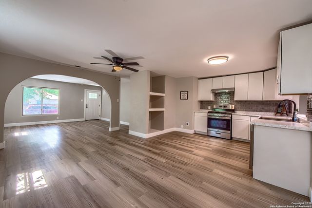 323 Humboldt Street, San Antonio, TX 78211