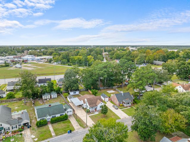 313 Brentwood Avenue, Jacksonville, NC 28540