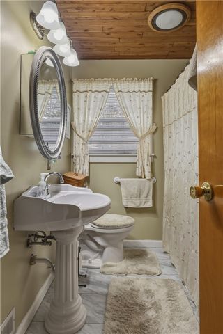 10 Coleman Avenue, Elmira, NY 14905