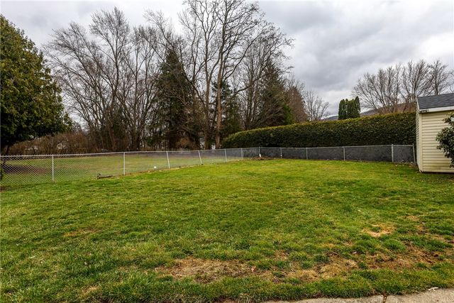 10 Coleman Avenue, Elmira, NY 14905