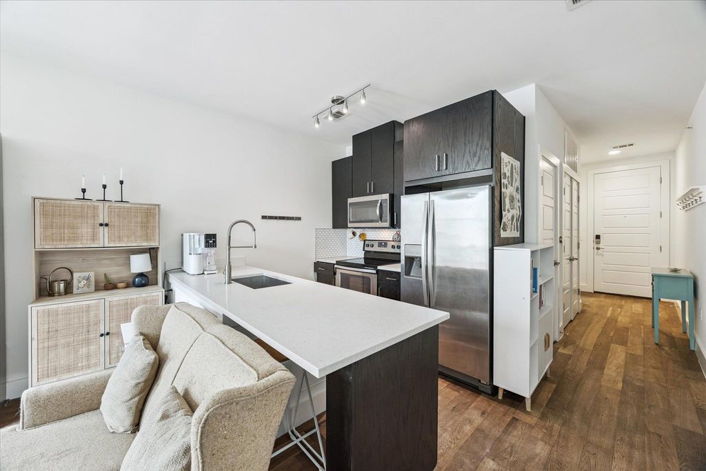 1615 E 7th ST 306, Austin, TX 78702
