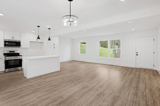 3036 Vistavalley Ct, Nashville, TN 37218