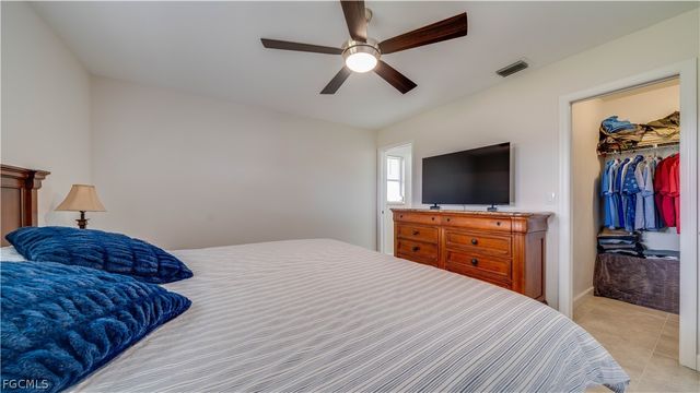 2411 SE 8th PL, Cape Coral, FL 33990