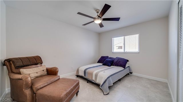 2411 SE 8th PL, Cape Coral, FL 33990