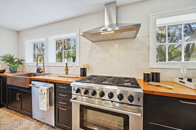 1150 WILLOW BRANCH Avenue, Jacksonville, FL 32205