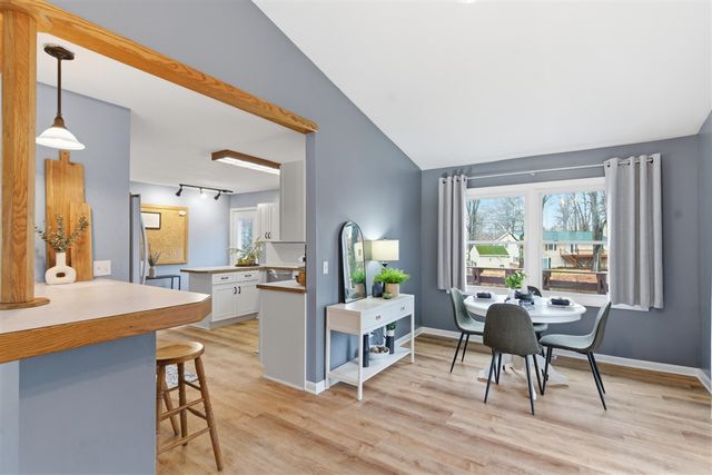 8198 S 24th Street, Kalamazoo, MI 49048