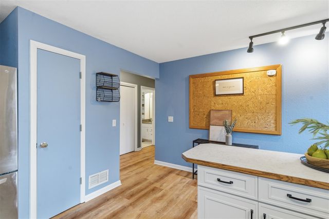 8198 S 24th Street, Kalamazoo, MI 49048