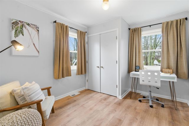 8198 S 24th Street, Kalamazoo, MI 49048