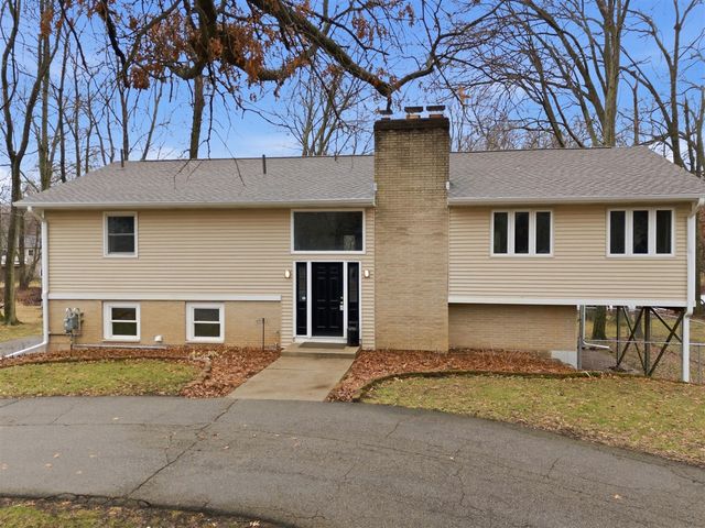 8198 S 24th Street, Kalamazoo, MI 49048