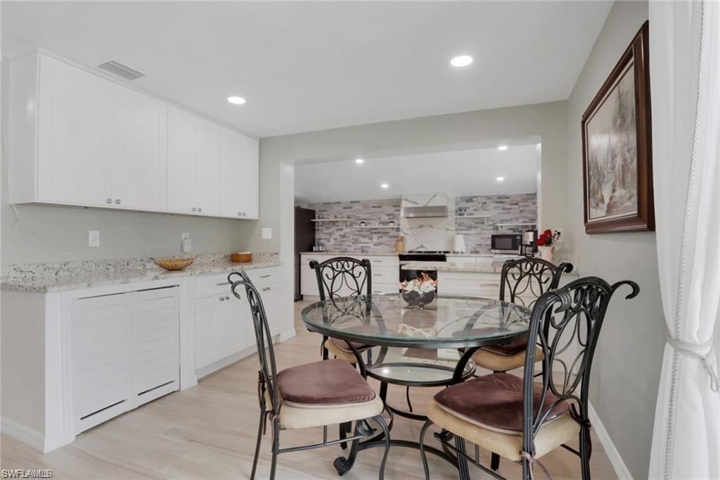 829 107th AVE N, NAPLES, FL 34108 — photo 4