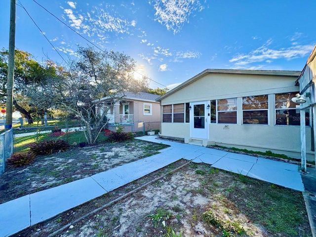 524 E LIME STREET, Tarpon Springs, FL 34689