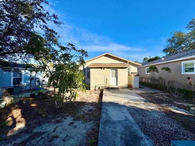 524 E LIME STREET, Tarpon Springs, FL 34689