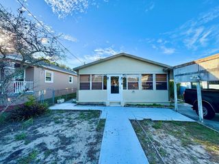 524 E LIME STREET, Tarpon Springs, FL 34689