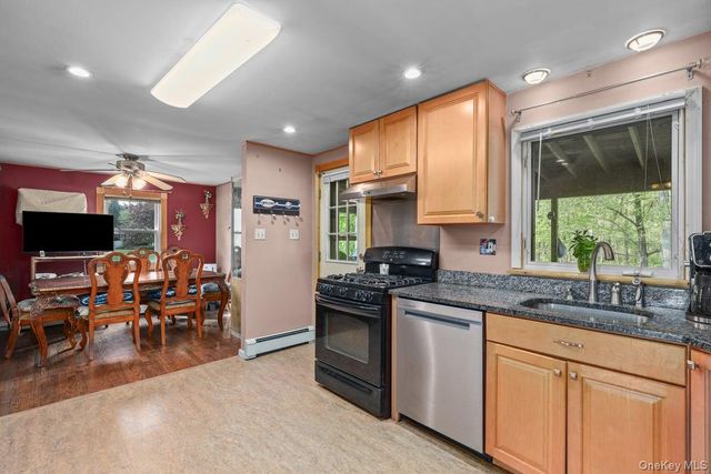 18 Scott Drive, Wappingers Falls, NY 12590
