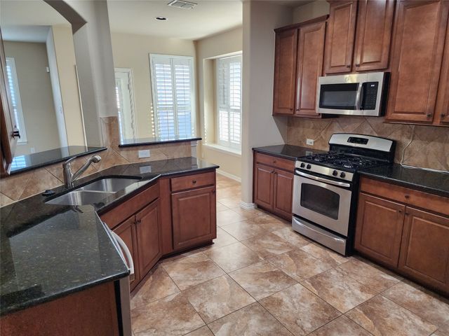 14028 Zippo Way, Fort Worth, TX 76052