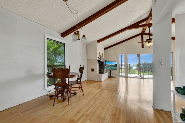 785 Park Shores, Canyon Lake, TX 78133