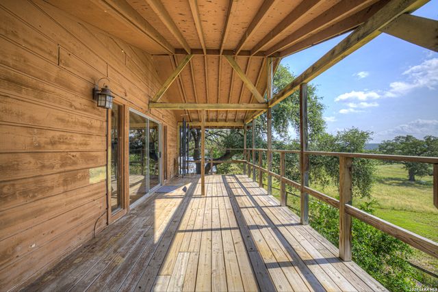 785 Park Shores, Canyon Lake, TX 78133