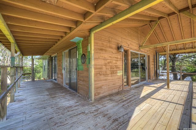 785 Park Shores, Canyon Lake, TX 78133