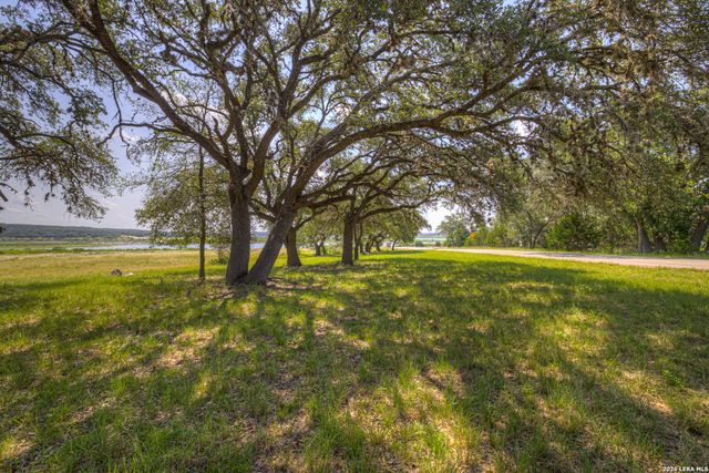785 Park Shores, Canyon Lake, TX 78133