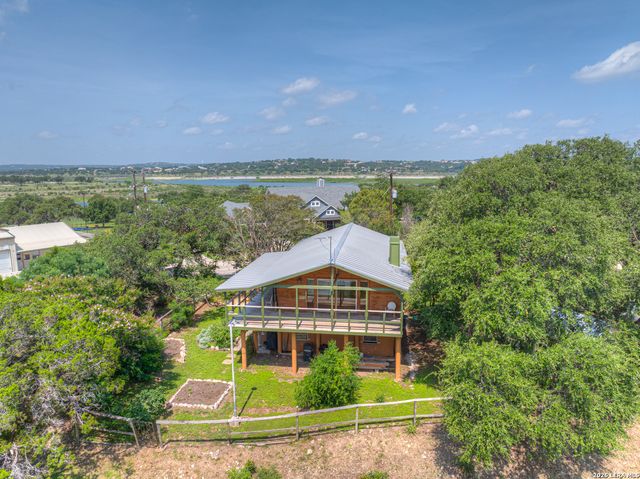 785 Park Shores, Canyon Lake, TX 78133