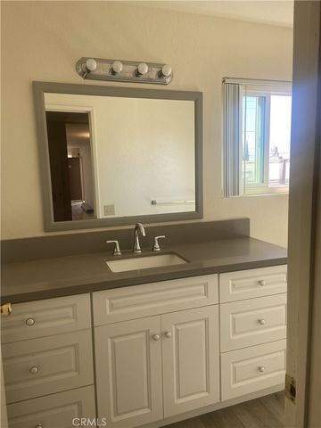 6819 Whitsett 105, Los Angeles, CA 91605