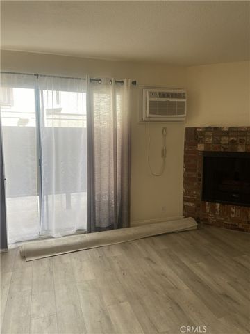 6819 Whitsett 105, Los Angeles, CA 91605
