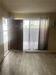6819 Whitsett 105, Los Angeles, CA 91605