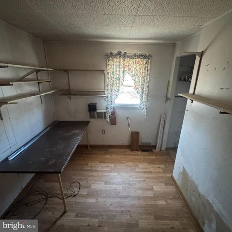 4211 S HUNTER RD, Hampstead, MD 21074