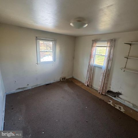 4211 S HUNTER RD, Hampstead, MD 21074