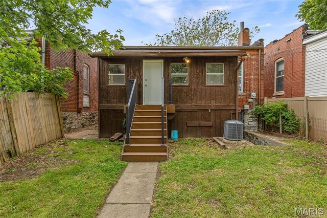3546 Bamberger Avenue, St Louis, MO 63116