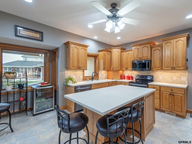 727 Fairway Drive, Milford, NE 68405