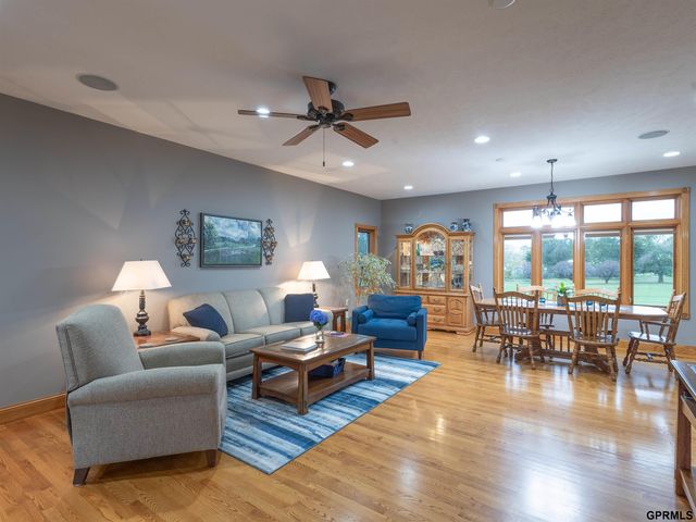 727 Fairway Drive, Milford, NE 68405