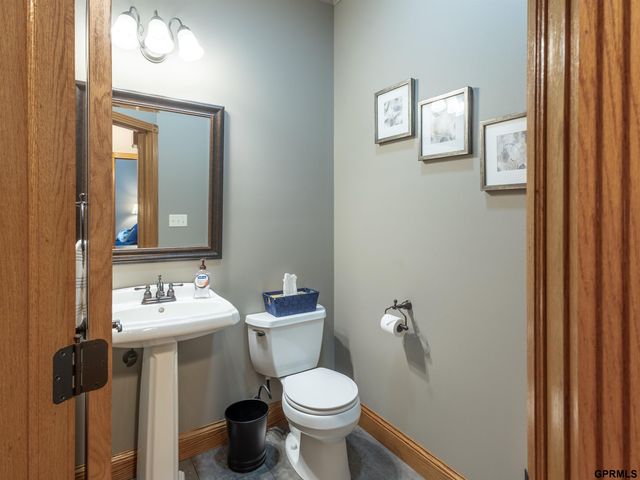 727 Fairway Drive, Milford, NE 68405