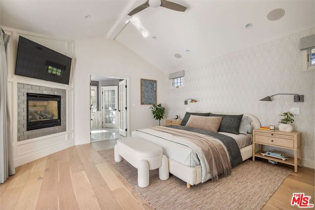 14664 Valley Vista Boulevard, Sherman Oaks, CA 91403